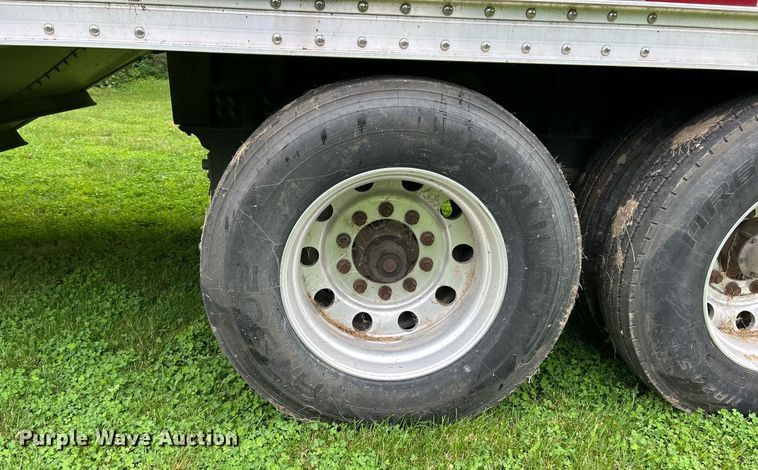 image for item EK8162 2017 Wilson Commander grain trailer