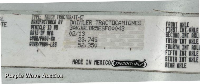 image for item EK8164 2014 Freightliner Cascadia 125 semi truck