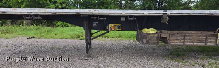 image for item EL2065 2006 Transcraft Eagle II flatbed trailer