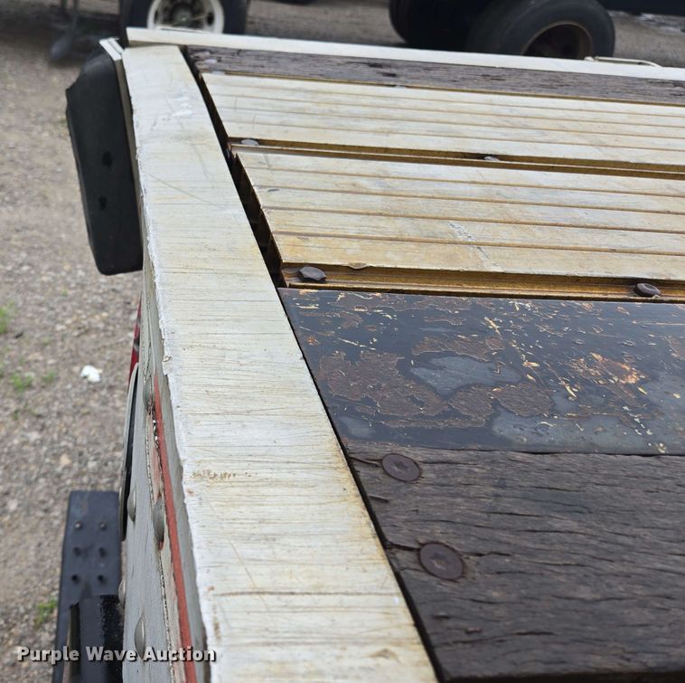 image for item EL2065 2006 Transcraft Eagle II flatbed trailer