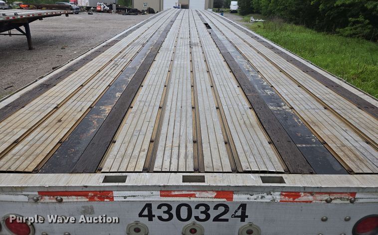 image for item EL2065 2006 Transcraft Eagle II flatbed trailer