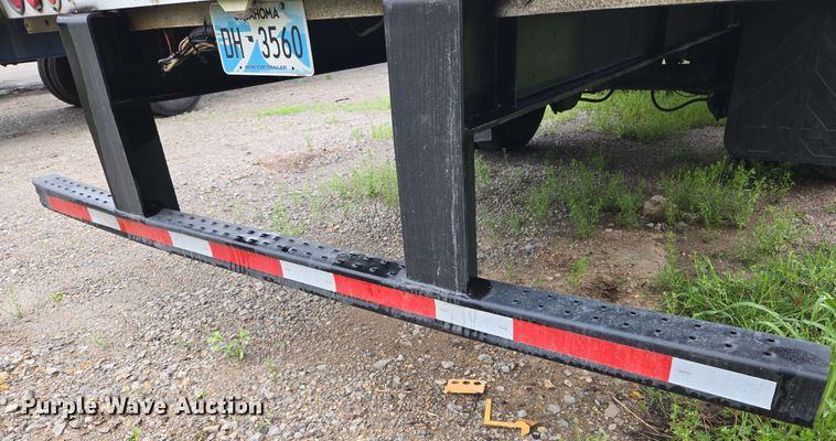 image for item EL2065 2006 Transcraft Eagle II flatbed trailer