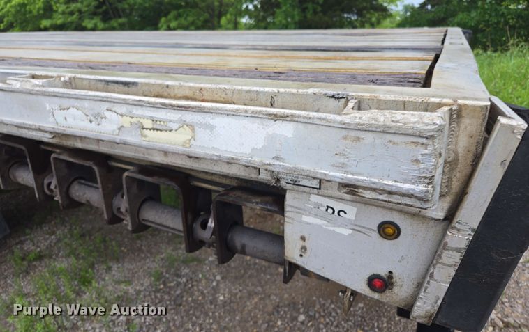 image for item EL2065 2006 Transcraft Eagle II flatbed trailer