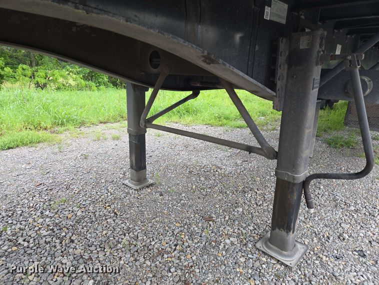 image for item EL2065 2006 Transcraft Eagle II flatbed trailer