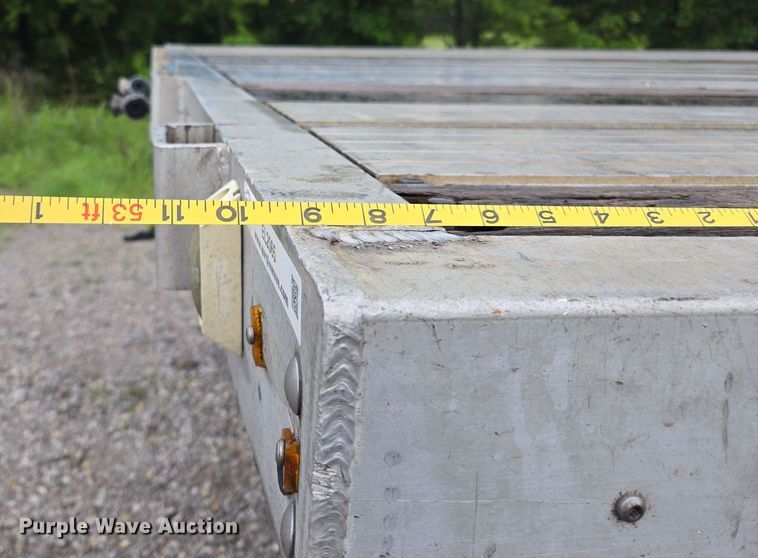 image for item EL2065 2006 Transcraft Eagle II flatbed trailer