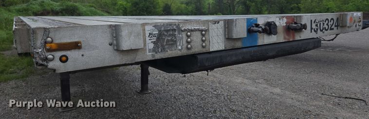 image for item EL2065 2006 Transcraft Eagle II flatbed trailer