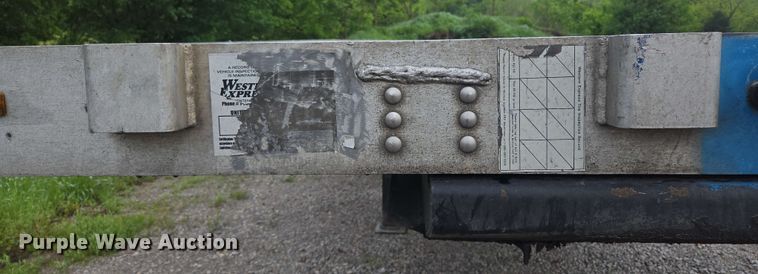 image for item EL2065 2006 Transcraft Eagle II flatbed trailer