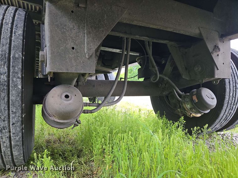 image for item EL2065 2006 Transcraft Eagle II flatbed trailer