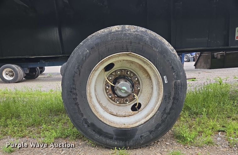 image for item EL2065 2006 Transcraft Eagle II flatbed trailer