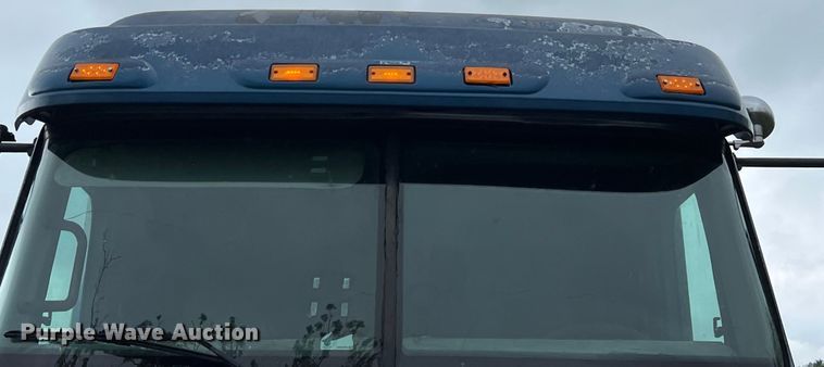 image for item EL2068 2007 Freightliner Century Class semi truck