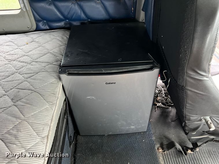 image for item EL2068 2007 Freightliner Century Class semi truck