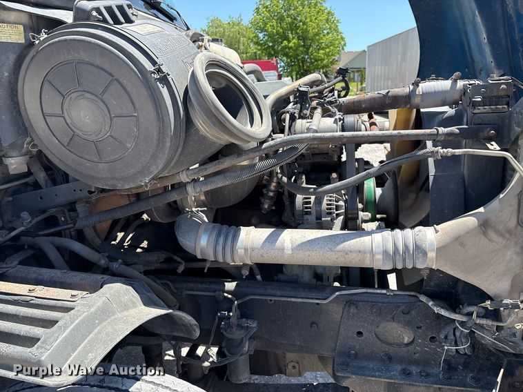 image for item EL2068 2007 Freightliner Century Class semi truck