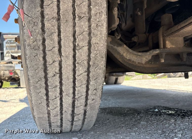 image for item EL2068 2007 Freightliner Century Class semi truck