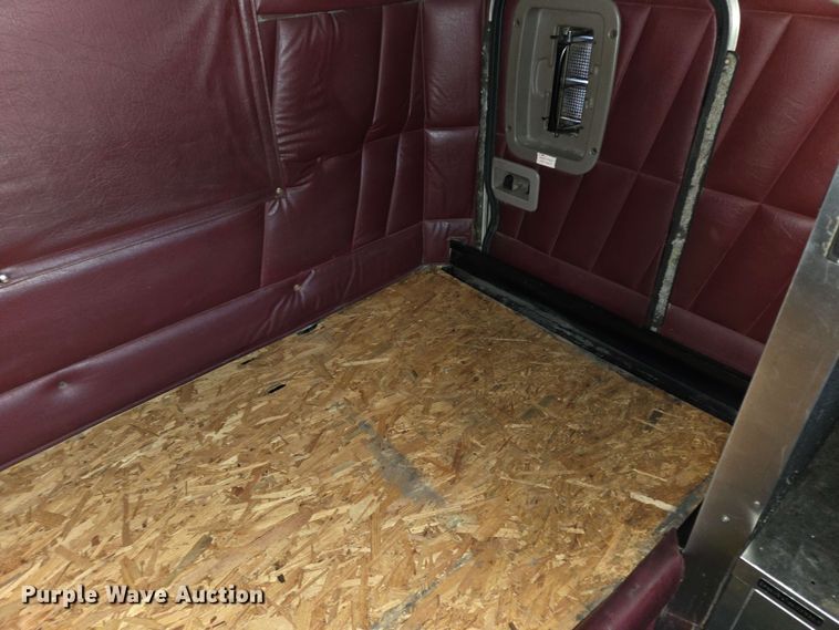 image for item EL2069 2006 Peterbilt 379 semi truck