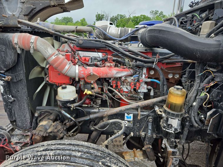 image for item EL2069 2006 Peterbilt 379 semi truck