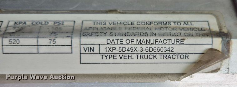 image for item EL2069 2006 Peterbilt 379 semi truck