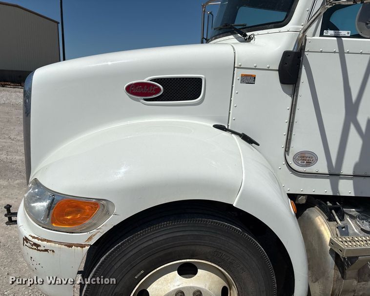 image for item EL2103 2017 Peterbilt 337 truck cab and chassis