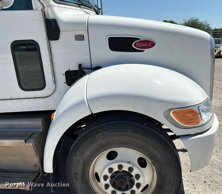 image for item EL2103 2017 Peterbilt 337 truck cab and chassis