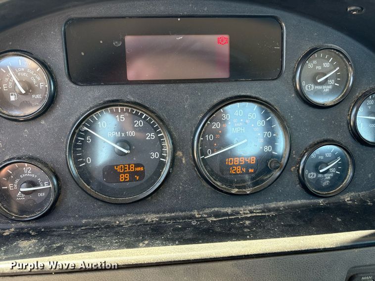 image for item EL2103 2017 Peterbilt 337 truck cab and chassis