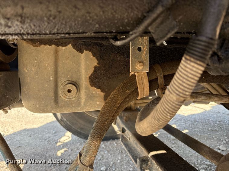 image for item EL2103 2017 Peterbilt 337 truck cab and chassis