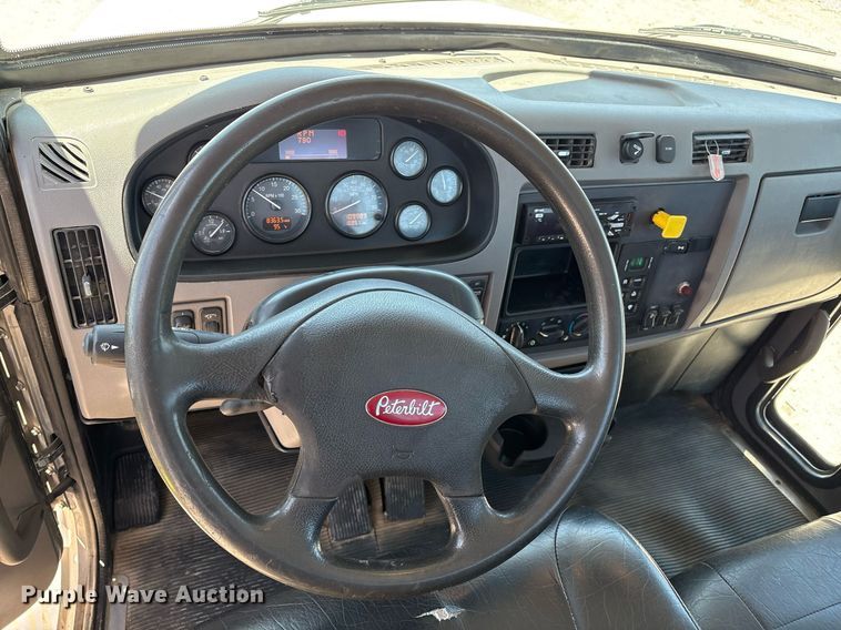 image for item EL2105 2017 Peterbilt 337 truck cab and chassis