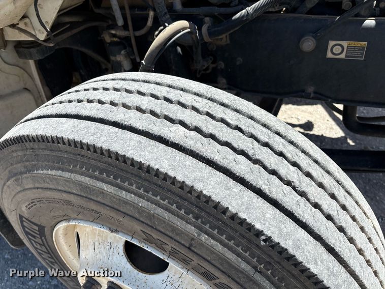 image for item EL2105 2017 Peterbilt 337 truck cab and chassis