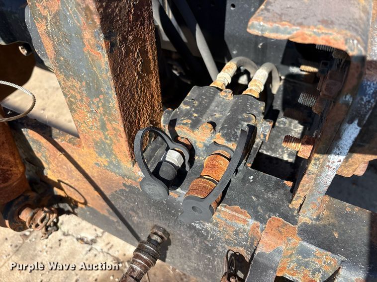 image for item EM2505 2001 International 4900 dump truck