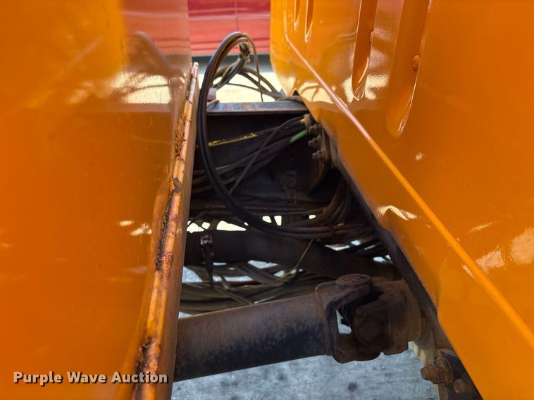 image for item EM2505 2001 International 4900 dump truck