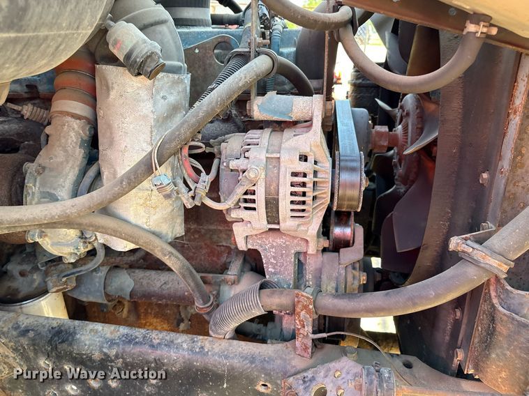 image for item EM2505 2001 International 4900 dump truck