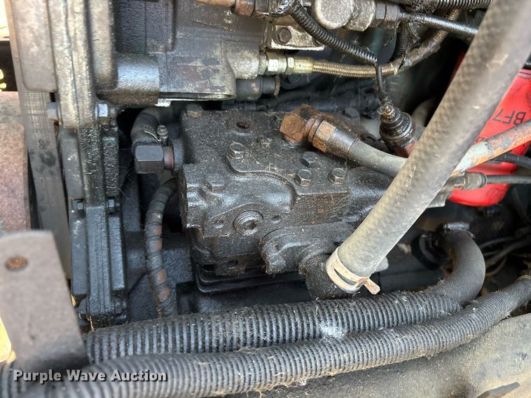 image for item EM2505 2001 International 4900 dump truck