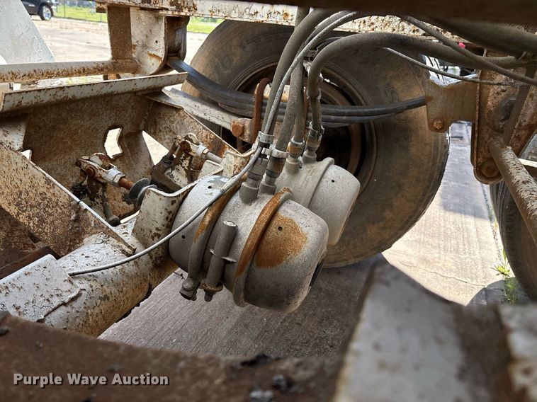 image for item EM2508 1999 Roadmaster G440 bottom dump trailer