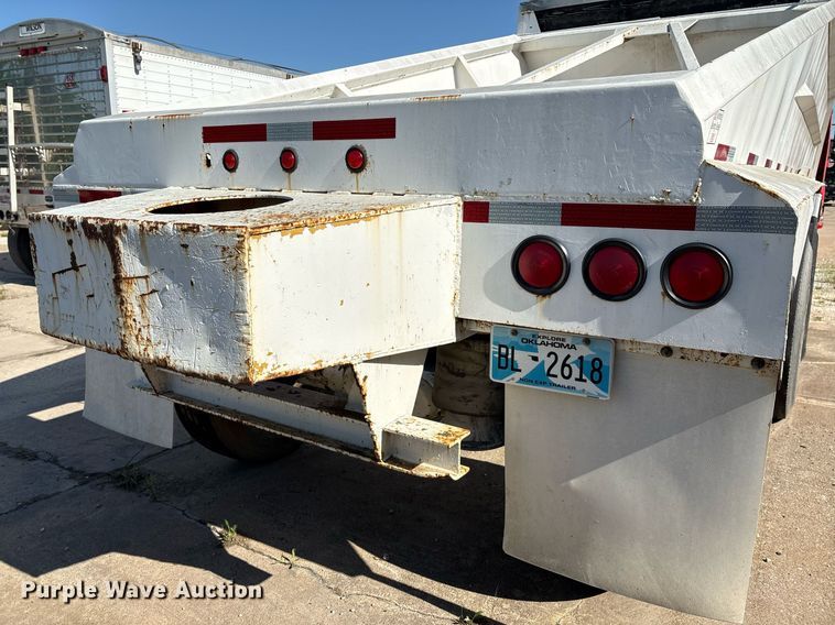 image for item EM2508 1999 Roadmaster G440 bottom dump trailer