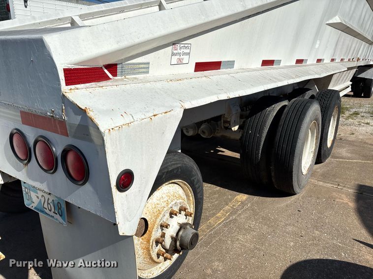 image for item EM2508 1999 Roadmaster G440 bottom dump trailer