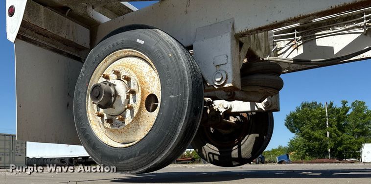 image for item EM2508 1999 Roadmaster G440 bottom dump trailer