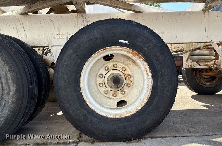 image for item EM2508 1999 Roadmaster G440 bottom dump trailer