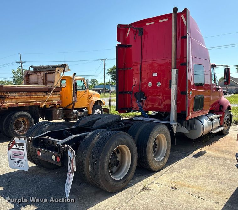 image for item EM2510 2010 International ProStar Premium semi truck