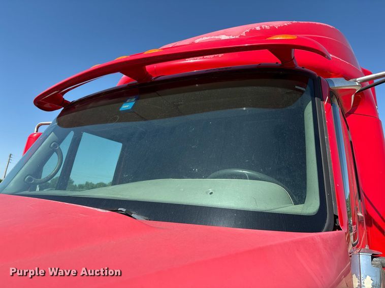 image for item EM2510 2010 International ProStar Premium semi truck