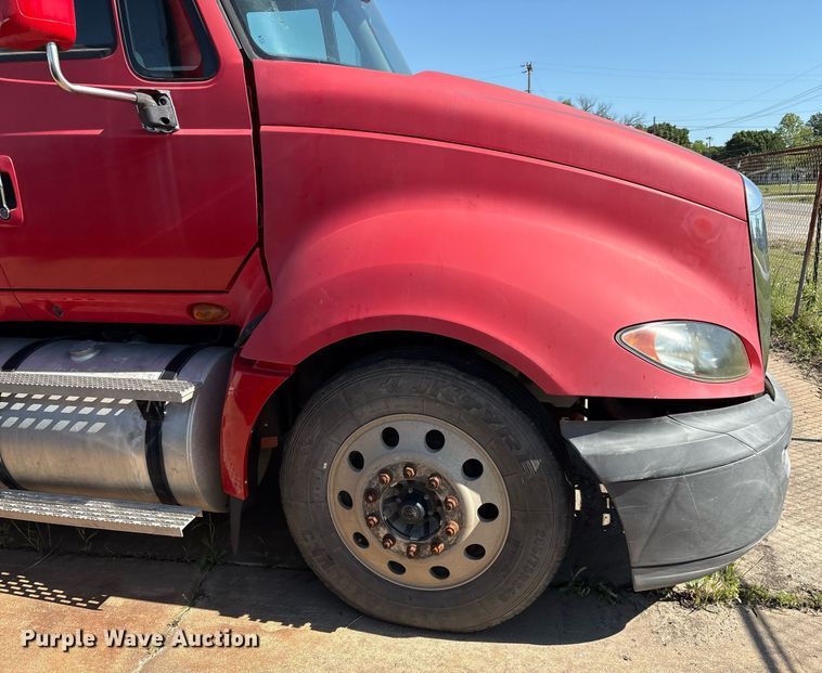 image for item EM2510 2010 International ProStar Premium semi truck