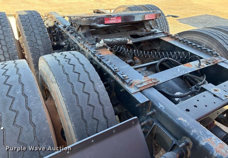 image for item EM2510 2010 International ProStar Premium semi truck