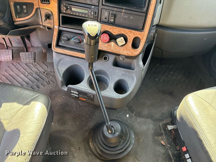 image for item EM2510 2010 International ProStar Premium semi truck