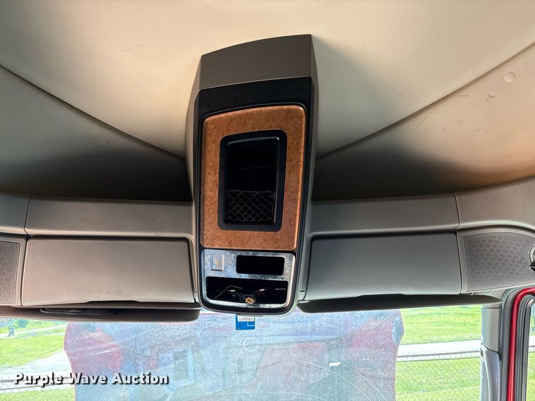 image for item EM2510 2010 International ProStar Premium semi truck