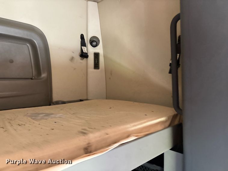 image for item EM2510 2010 International ProStar Premium semi truck