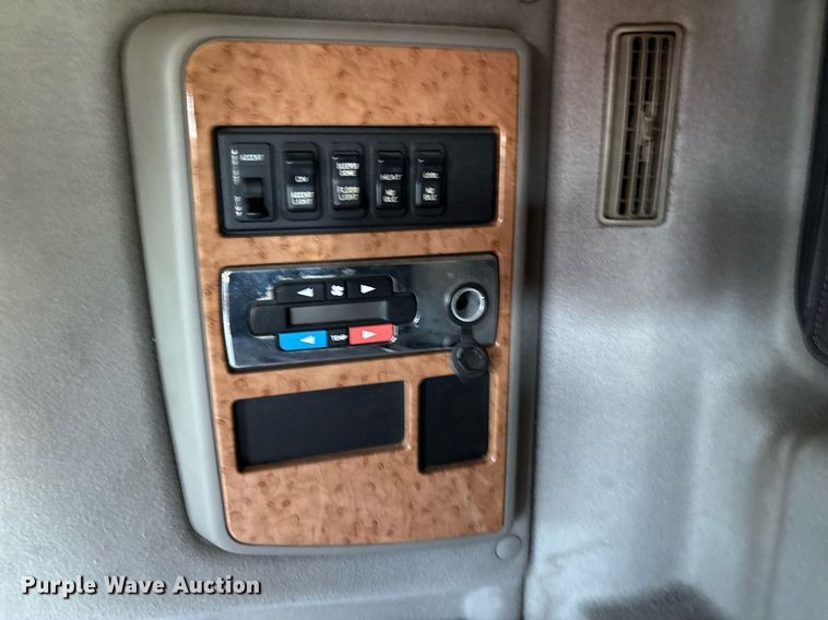 image for item EM2510 2010 International ProStar Premium semi truck