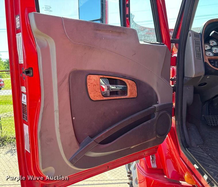 image for item EM2510 2010 International ProStar Premium semi truck