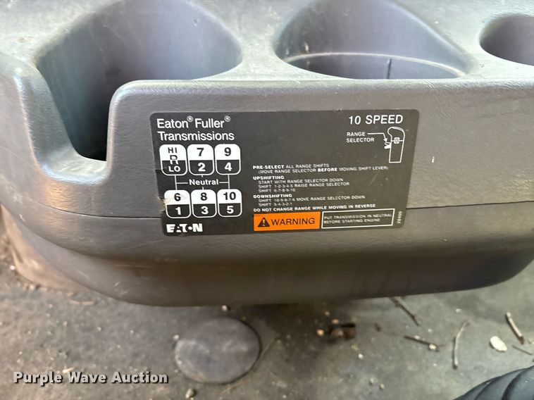 image for item EM2510 2010 International ProStar Premium semi truck