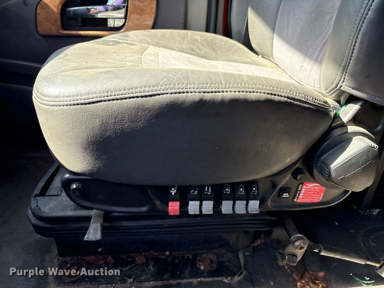 image for item EM2510 2010 International ProStar Premium semi truck