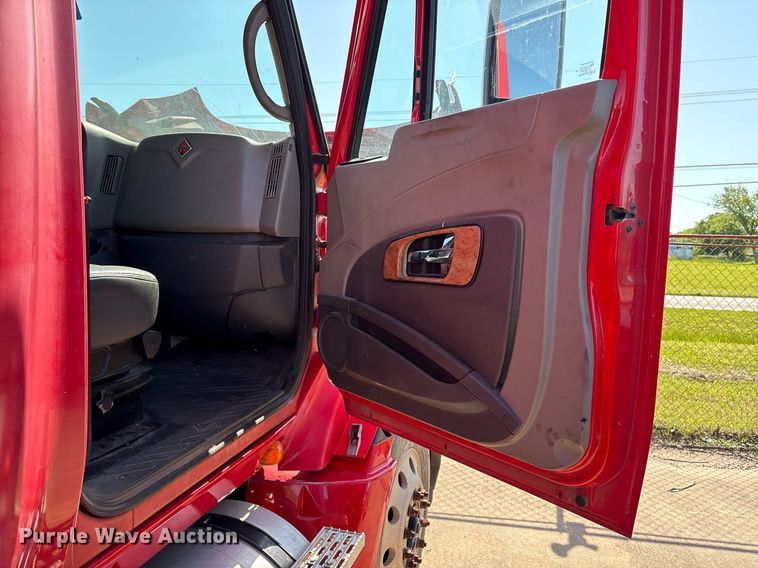 image for item EM2510 2010 International ProStar Premium semi truck