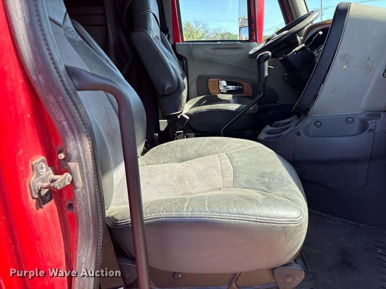 image for item EM2510 2010 International ProStar Premium semi truck