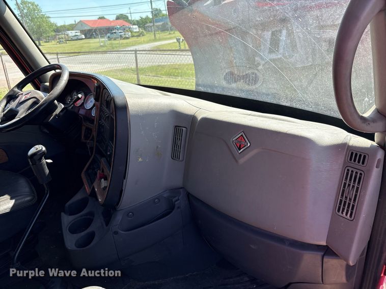 image for item EM2510 2010 International ProStar Premium semi truck