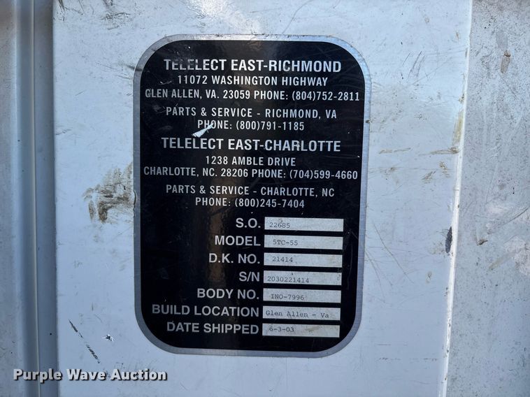 image for item EM2588 2004 Ford F750 Super Duty bucket truck